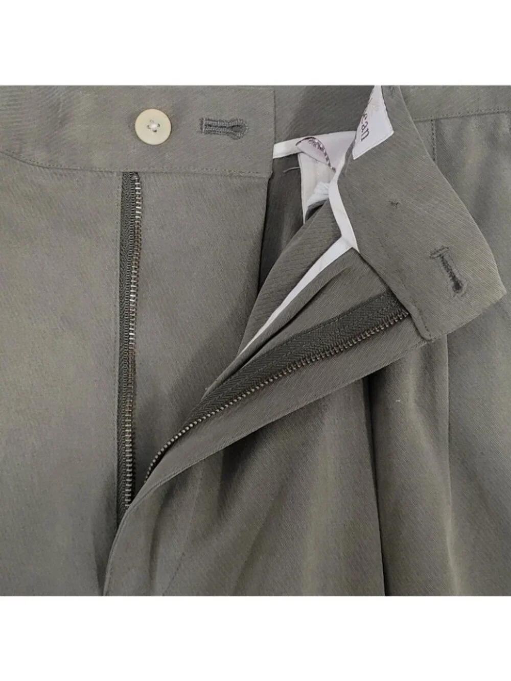 Caribbean Green 100% Silk Pleated Front Pockets Casual Shorts 36 (36x8.5)